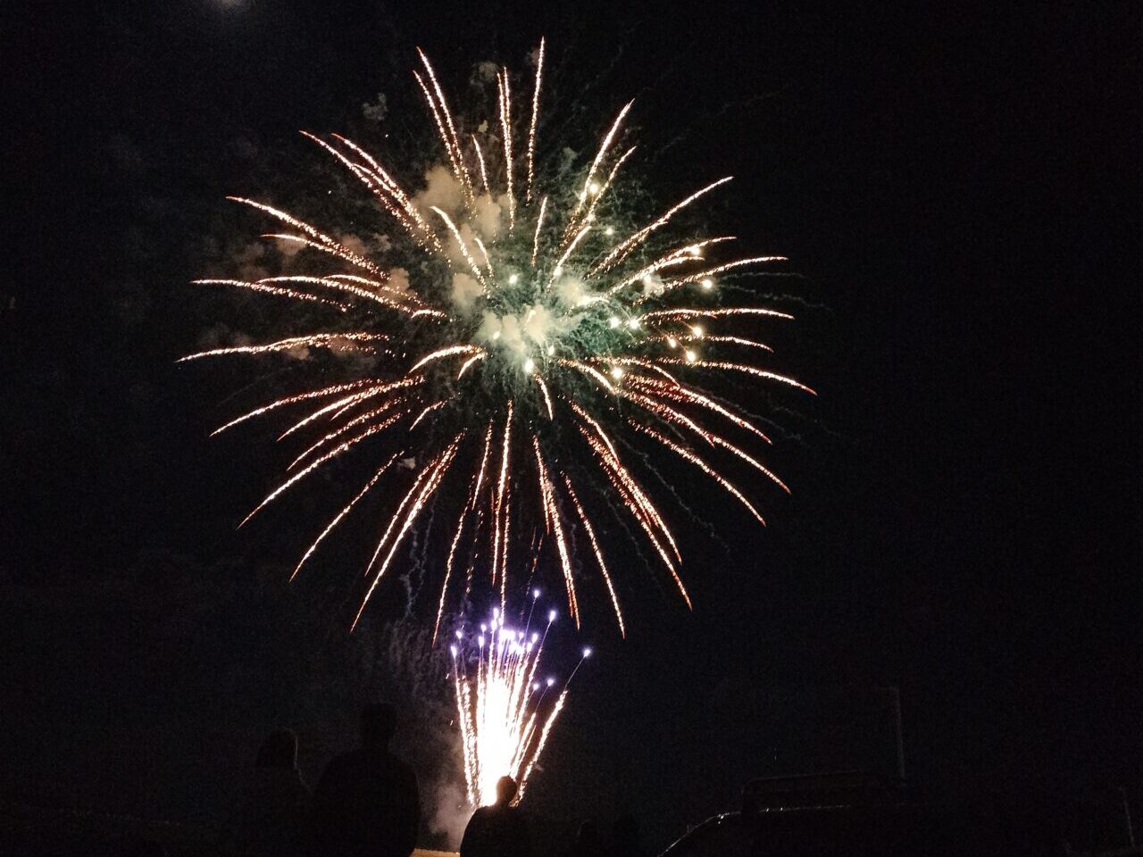 みたらい湾シークレット花火大会