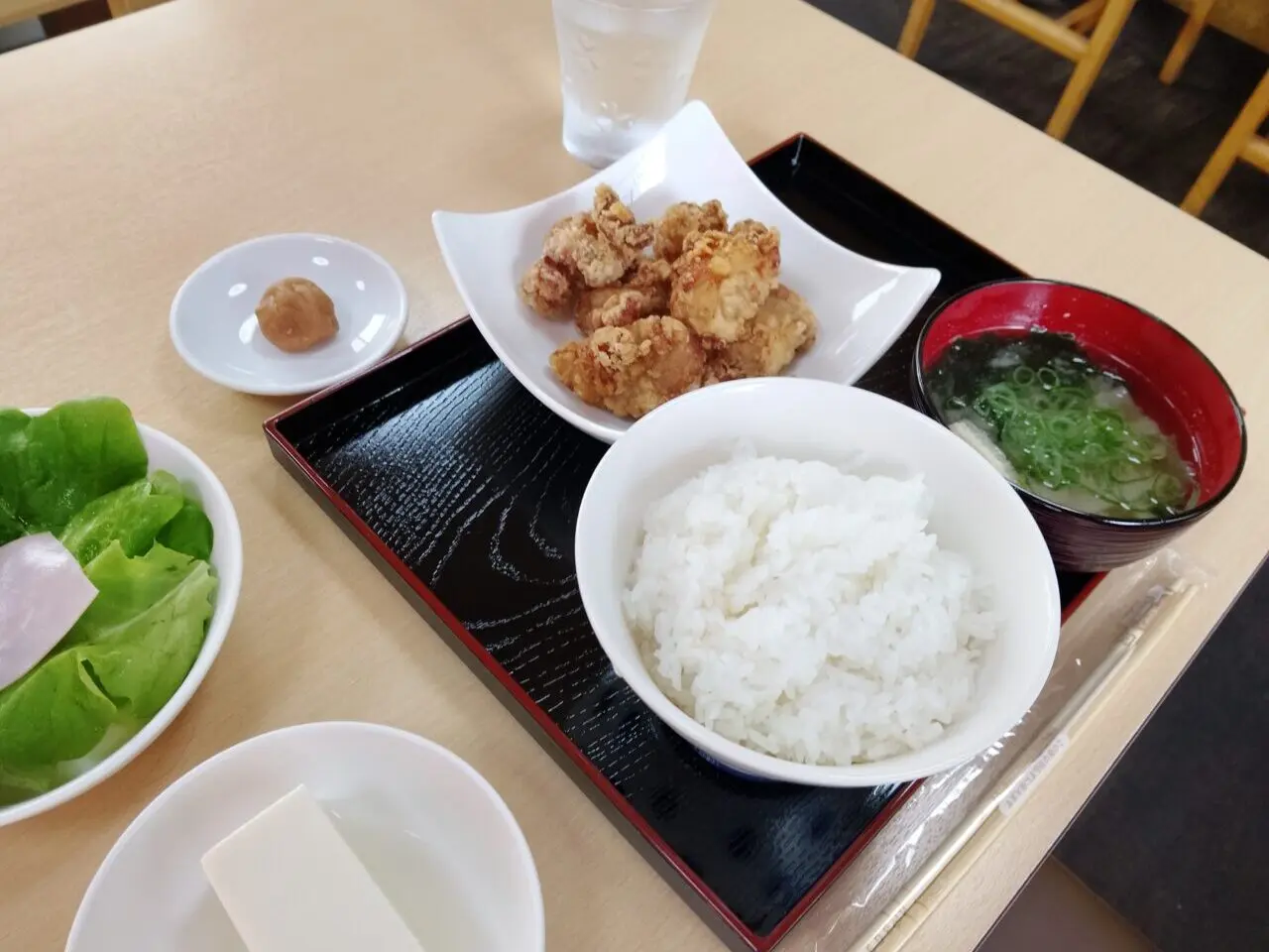 たんたん食堂