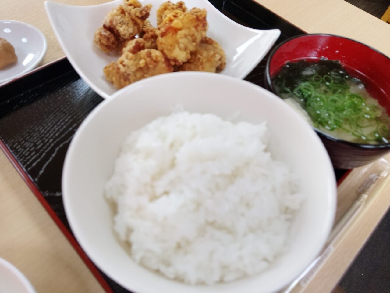たんたん食堂