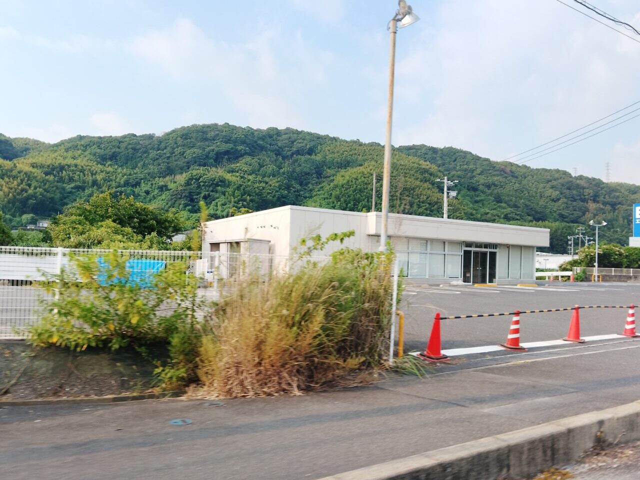 ファミリーマート川手店