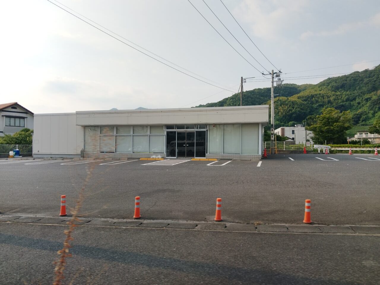 ファミリーマート川手店